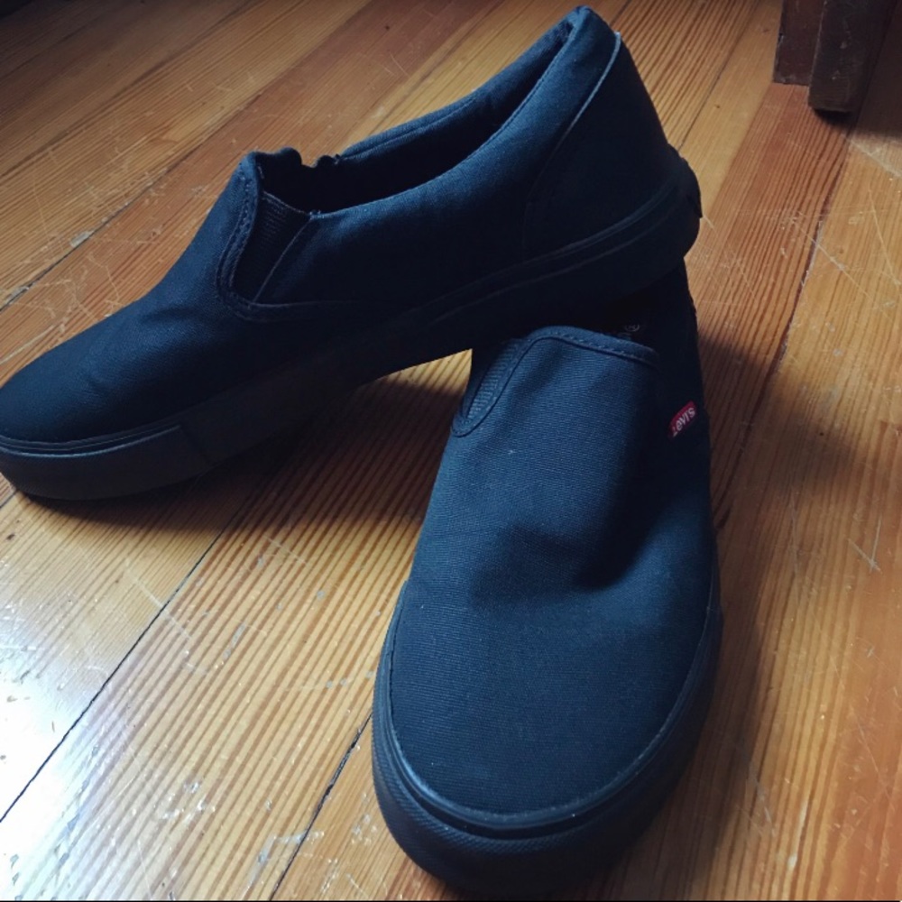 Unisex Black Levi’s Slip-ons